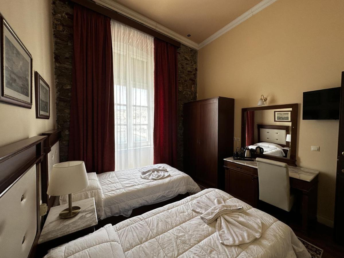 Hotel Aktaion Syros Ermoupoli Exteriör bild