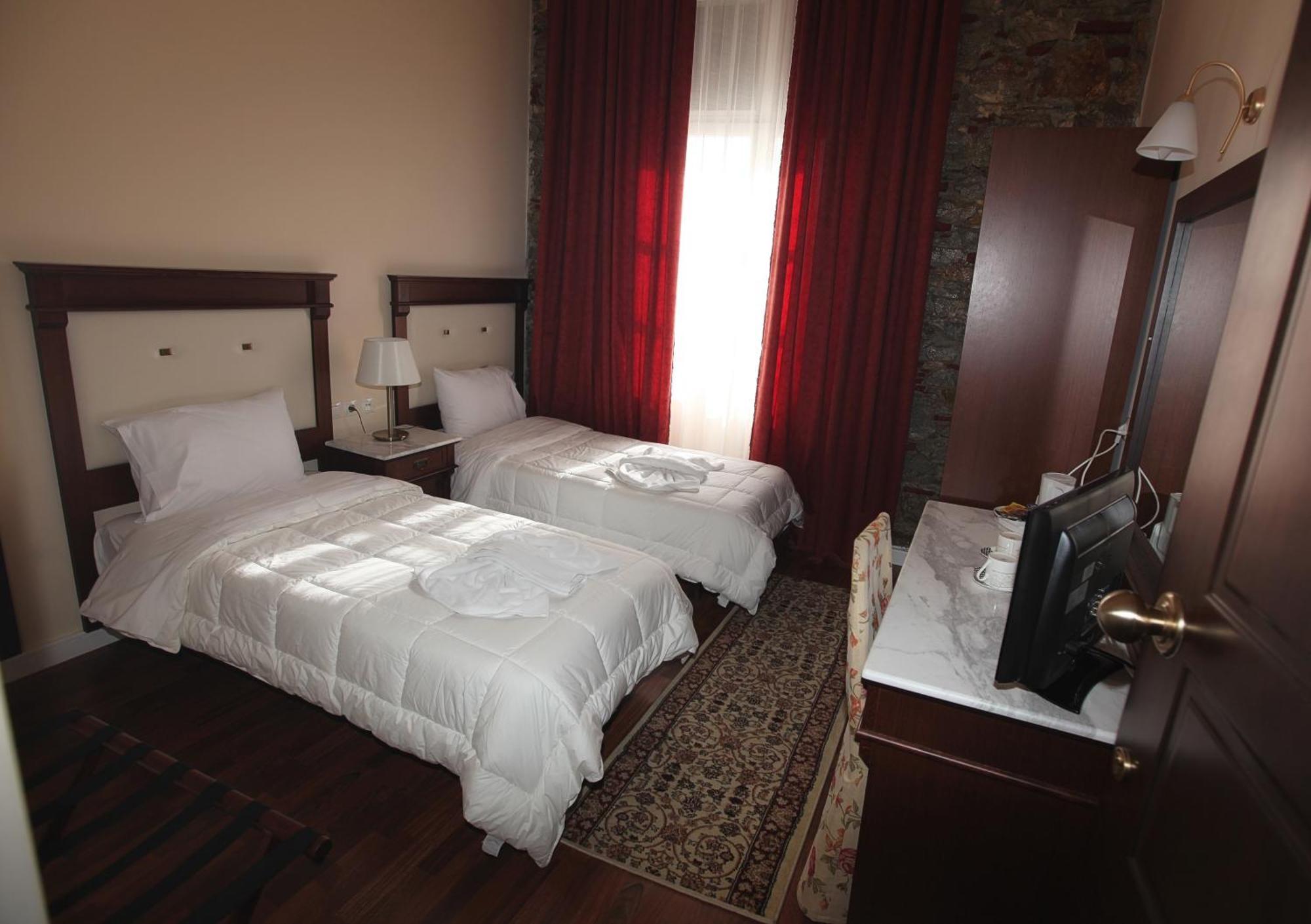 Hotel Aktaion Syros Ermoupoli Exteriör bild